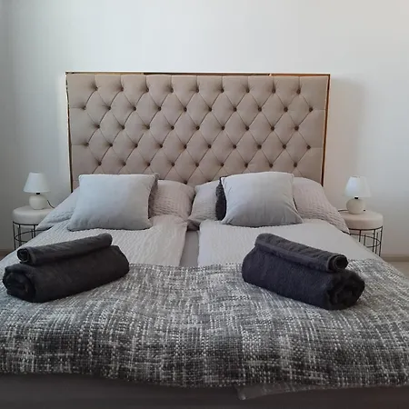 Family Sihot Apartment Trencin